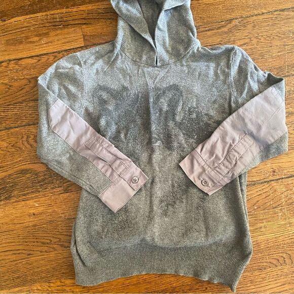 Stella McCartney kids Gray Wolf Graphic Hoodie size 10 - Picture 3 of 10